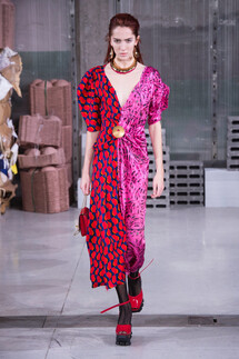 Marni Fall 2018 Ready-to-Wear , Марни осень зима 2018 , Fashion show , неделя моды в Милане , MFW , Mainstyles